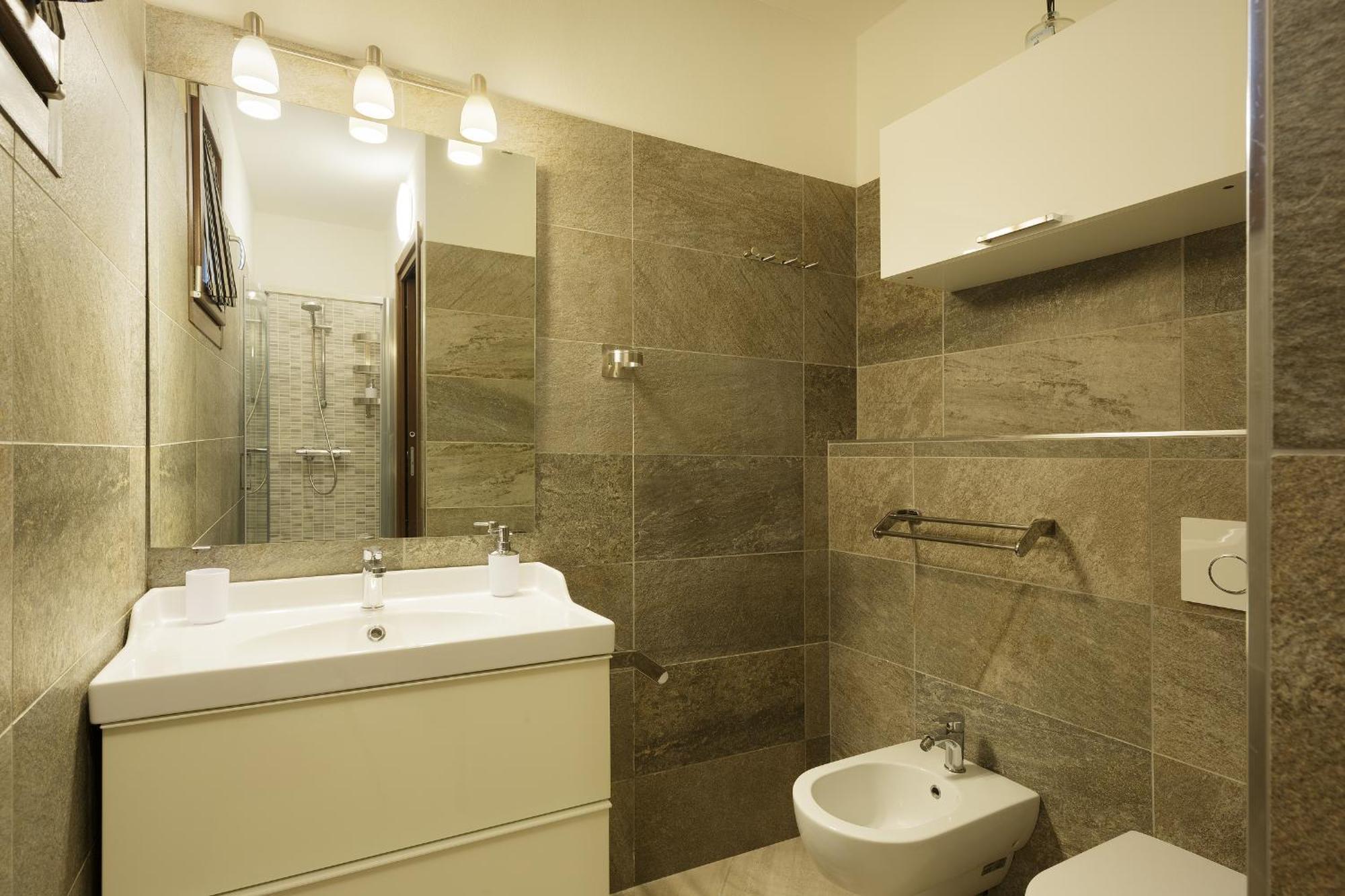 Il Glicine Apartment Montano Lucino ภายนอก รูปภาพ